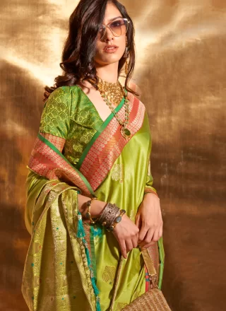 Green Handloom Silk Weaving Work Trendy Saree for Ceremonial