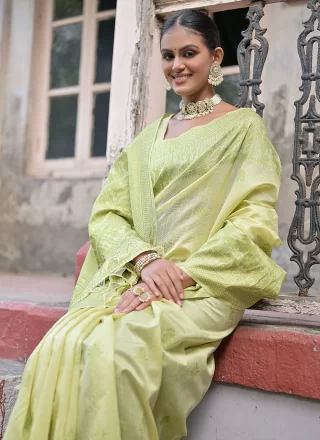 Green Handloom Silk Woven Work Classic Saree