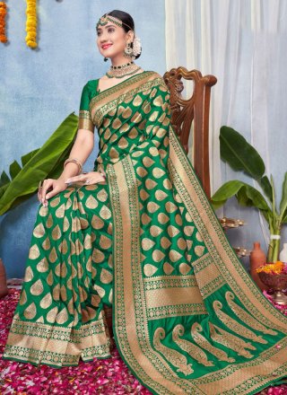 Green Silk Classic Sari with Woven Work for Ceremonial