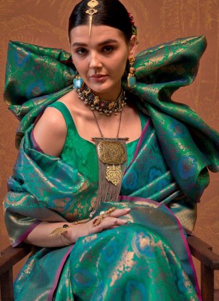 Handloom Silk Classic Saree with Weaving Work