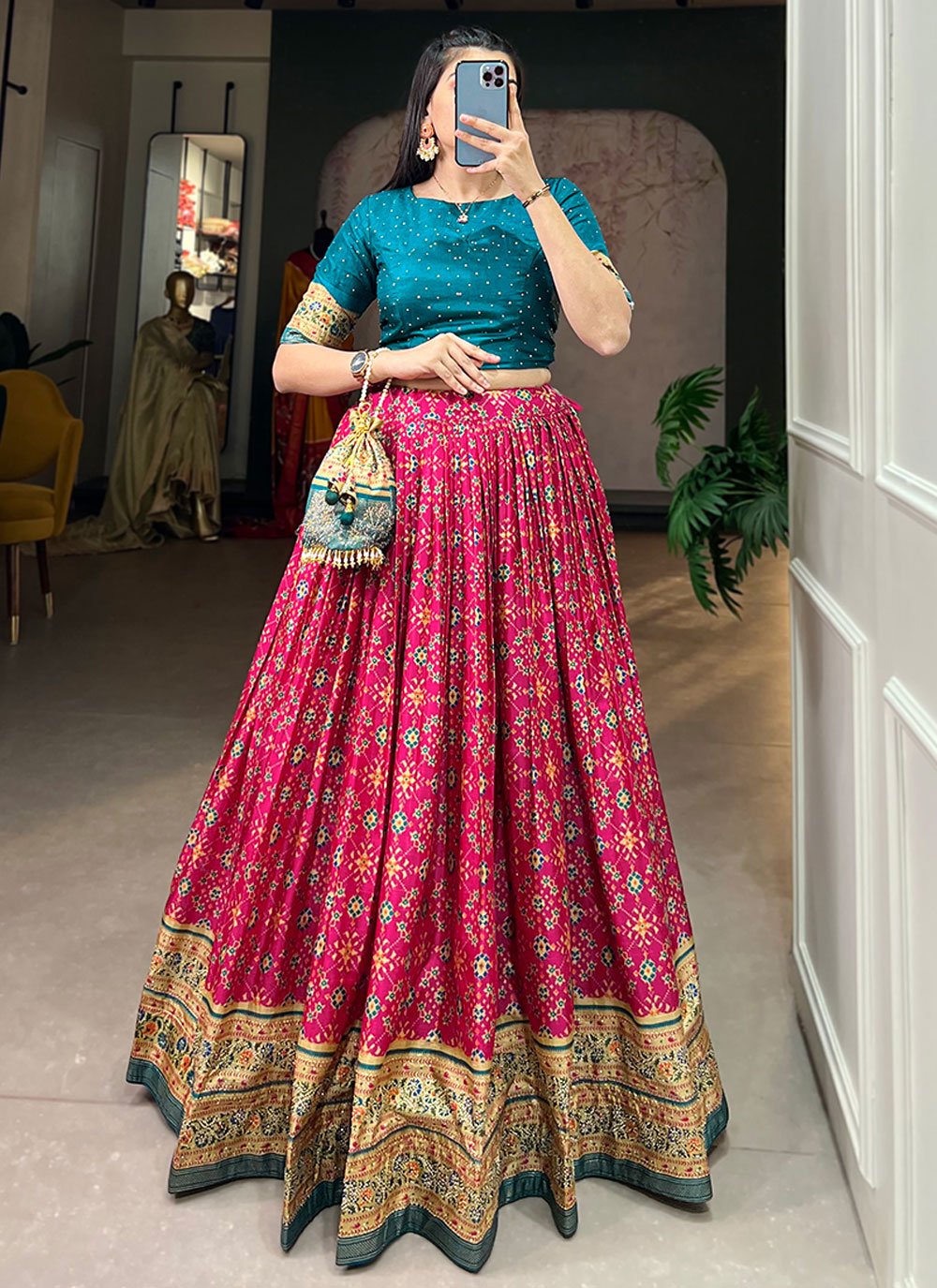 Hot lehenga choli best sale