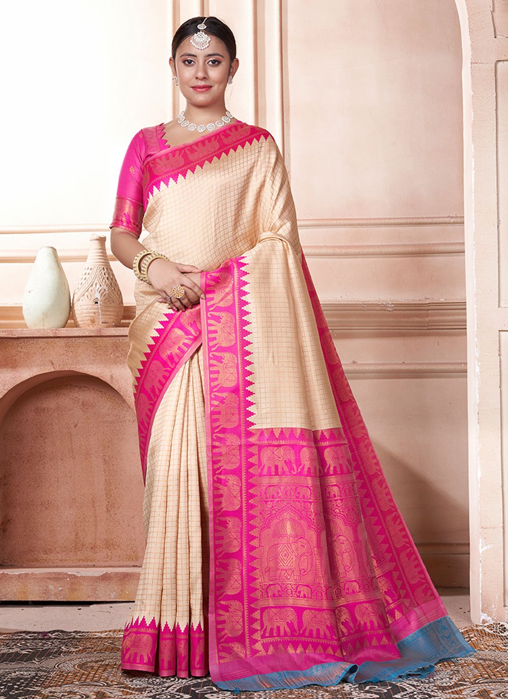 Kanjivaram Silk Classic Saree with Woven Work Kanjivaram Silk Classic Saree with Woven Work