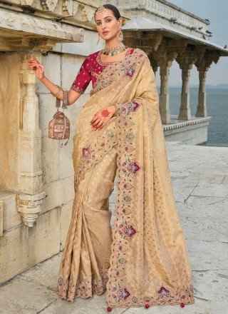 Kanjivaram Silk Traditional Saree In Cream