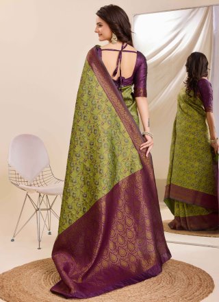 Kanjivaram Silk Trendy Saree In Green