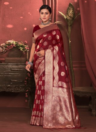 Buy the beautiful Berry Maroon Kanjivaram Saree - KARAGIRI | DEEPOTSAV SALE  – Karagiri Global