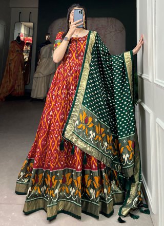 Gown with banarasi hot sale dupatta online