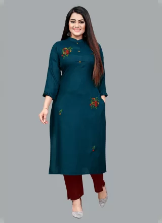 Morpeach Embroidered Work Blended Cotton Casual Kurti