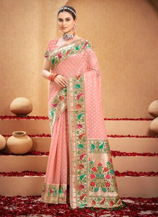 Patch Border and Weaving Work Cotton Designer Saree In Pink