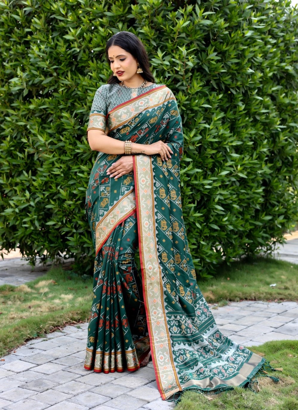 100Grm Thickness Double Contrast Pure South Silk Saree – FashionVibes