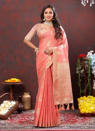 Fall in Love with Indian Handloom Sarees from Loomfolks