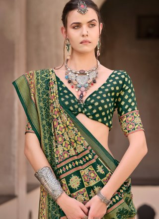 Print Work Silk Trendy Saree In Green
