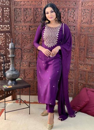 Pin by SUKHVINDER KAUR on deginer hub | Trendy outfits indian, Anarkali  designs, Punjabi fashion
