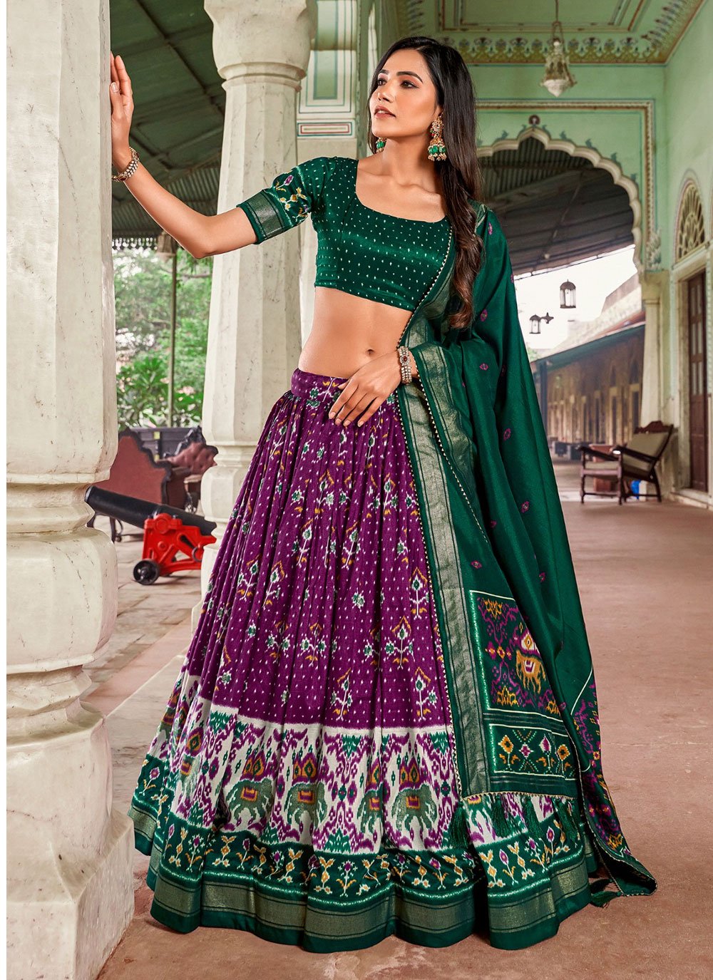 🌷Lehenga choli🌷* Style, design and trend could be at the peak of your  attractiveness as you dress up in this beautiful lehenga choli… | Instagram