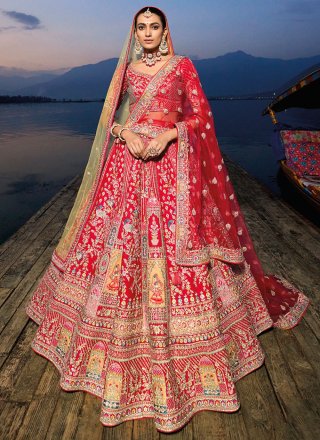 Buy Rose Pink Bridal Lehenga In Raw Silk With Heavy Embroidery - NOOR 2022  KALKI Fashion India