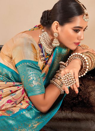 Silk Classic Saree In Cream and Firozi
