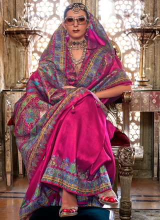 Silk Traditional Saree In Magenta