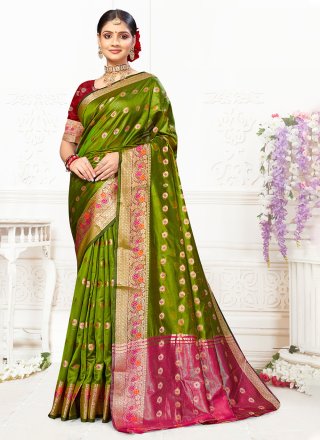 Thread Work Cotton Casual Sari In Green
