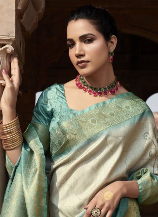 Titillating Sea Green Handloom Silk Designer Sari with Woven Work