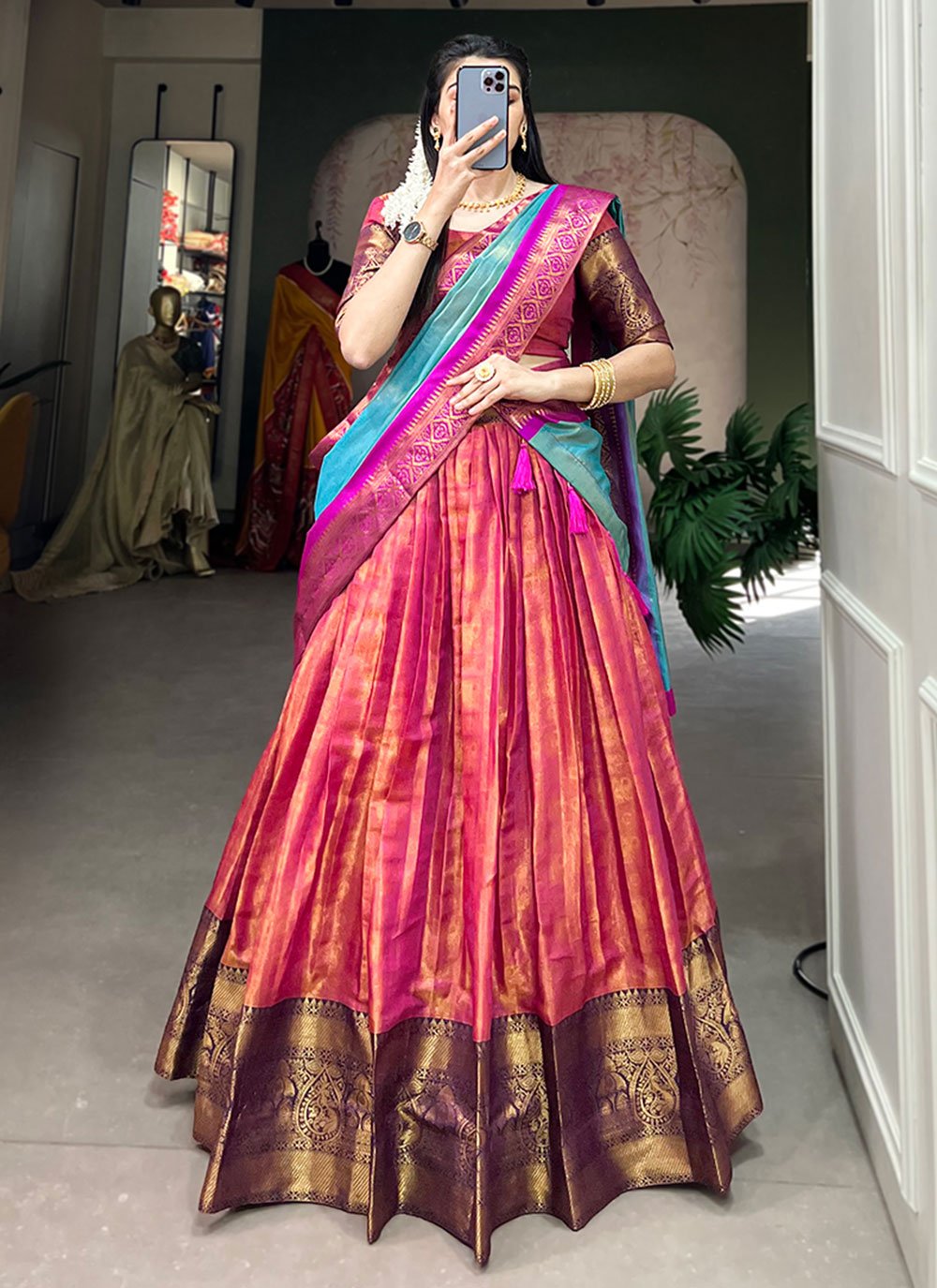 Pink & Green Kanjivaram Pure Silk Saree & Blouse with Dupatta - Vootbu