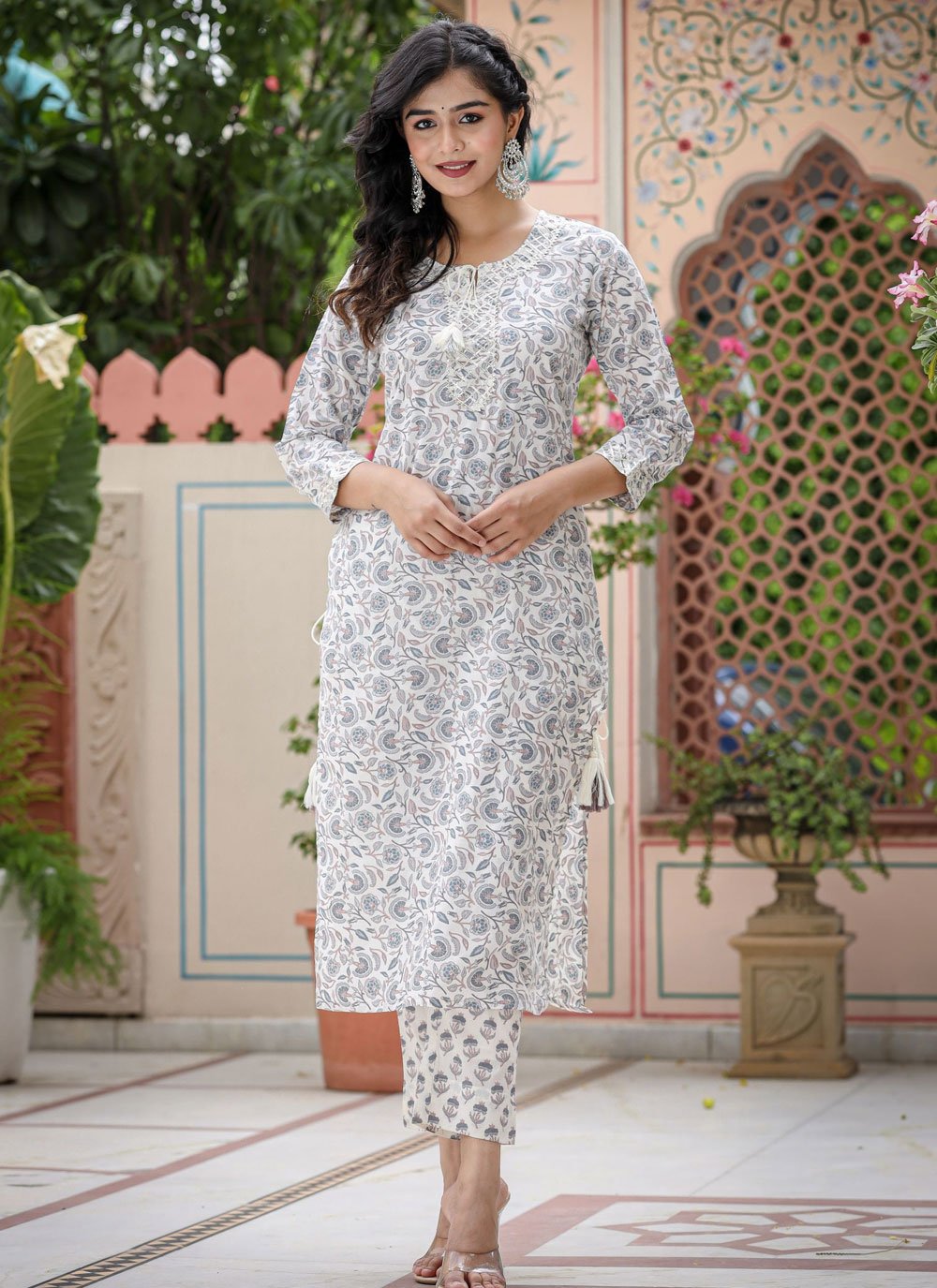 White party deals wear kurti