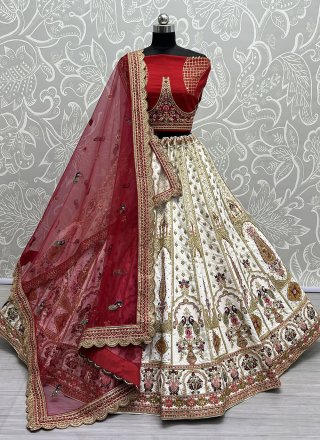 White Color Golden Heavy Sequence Work Wedding Special Lehenga Set, शादी का  लहंगा - Ahesas Fashion, Surat | ID: 2852992759633