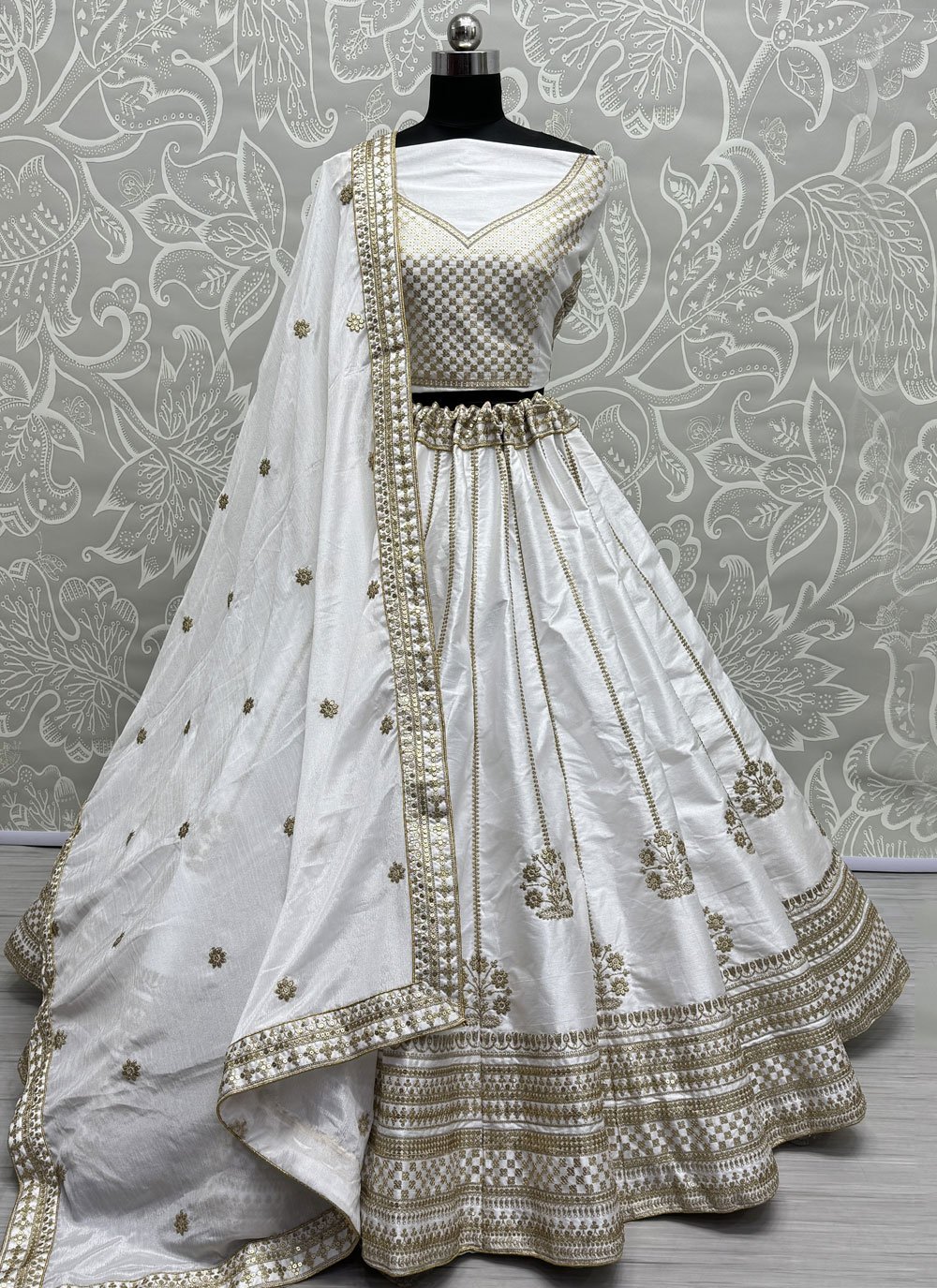 Buy Qwachi Women's Georgette Semi Stitched Lehenga Choli In white Colour  Wedding Lehenga at Amazon.in