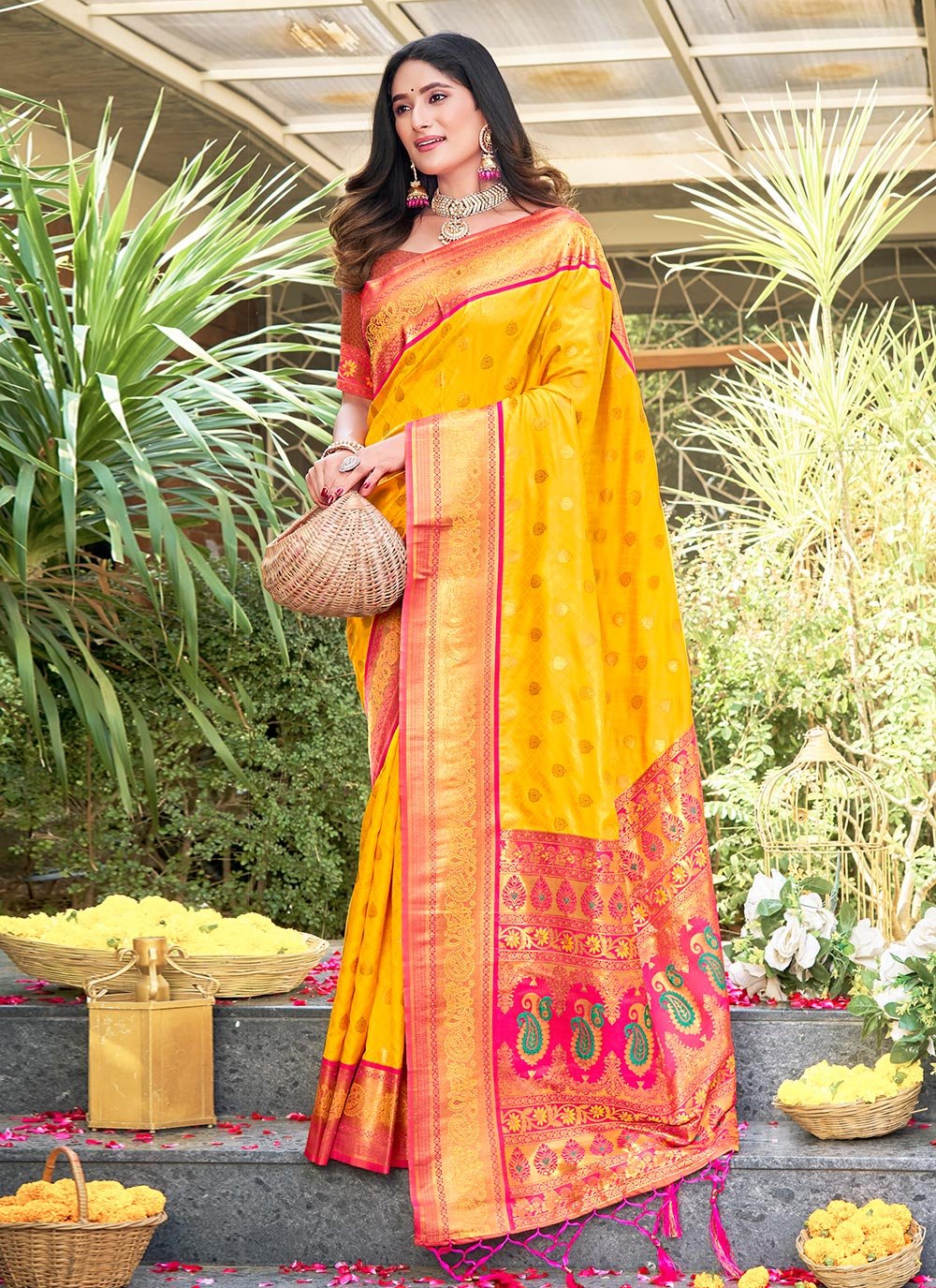 Prajakta Koli looks smoking hot in latest yellow saree, fans love it