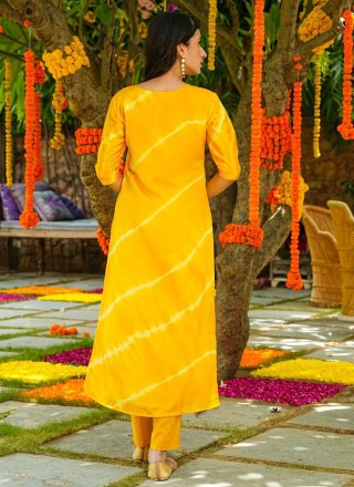 Yellow Muslin Casual Kurti with Digital Print Work