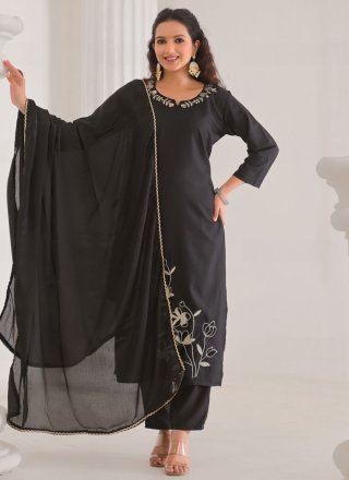 Adorning Black Rayon Salwar Suit with Embroidered Work