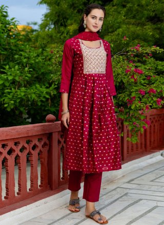 Arresting Magenta and Rani Chanderi Pant Style Suit