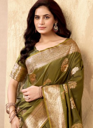 Art Silk Contemporary Saree In Green Color