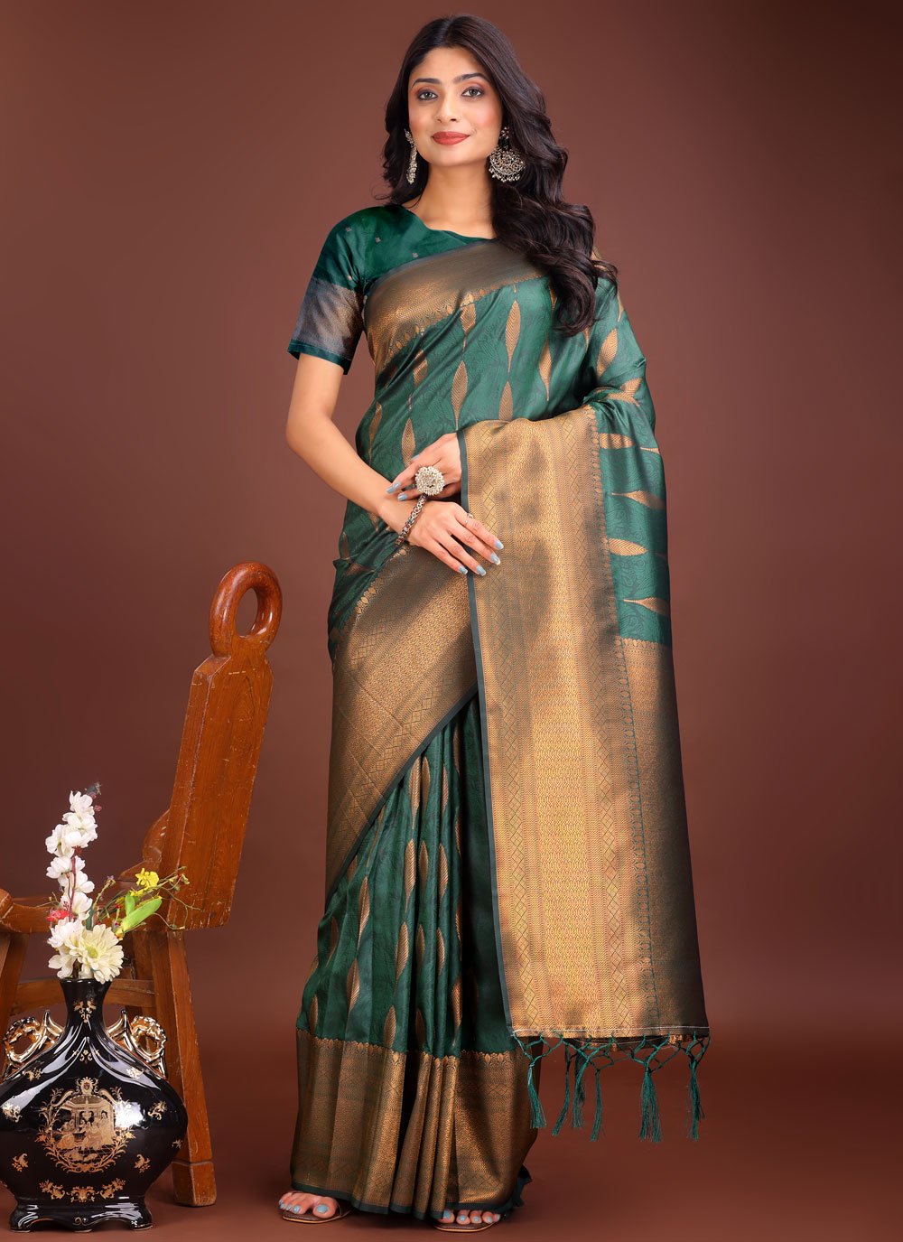 Banarasi Silk Traditional Saree with Weaving Work Banarasi Silk Traditional Saree with Weaving Work