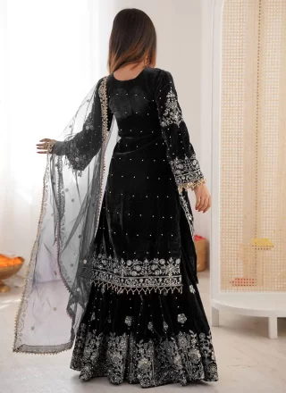 Black Velvet Embroidered, Pearls, Sequins and Thread Work Pakistani Salwar Suit