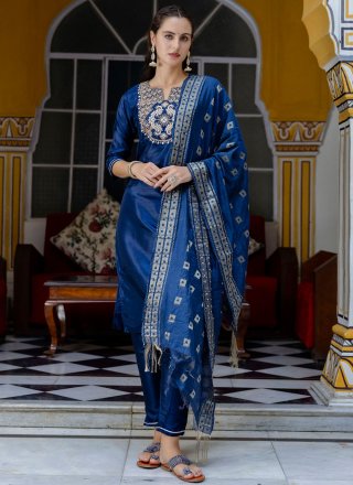 Blue Cotton Embroidered and Zari Work Salwar Suit