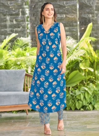 Blue Poly Cotton Casual Kurti with Print Work for Casual