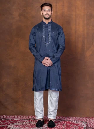 Blue Silk Blend Kurta Pyjama with Embroidered Work