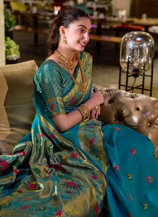 Blue Silk Blend Trendy Saree with Broches, Jacquard and Zari Work