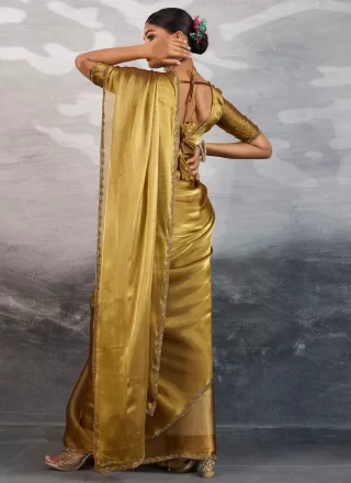 Burburry Classic Sari In Brown Color