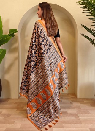 Chic Black Viscose Traditional Saree with Print Work