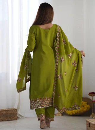 Chinon Pant Style Suit In Green Color