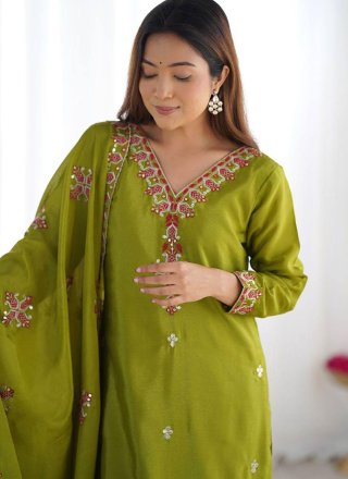 Chinon Pant Style Suit In Green Color