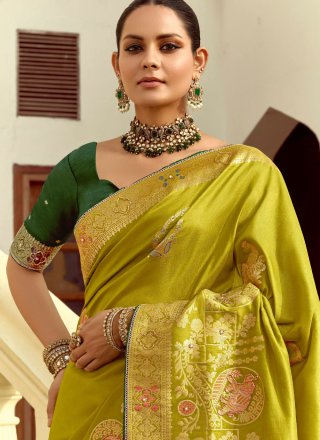 Cut Dana, Moti, Weaving and Zari Work Pure Dola Designer Saree In Green