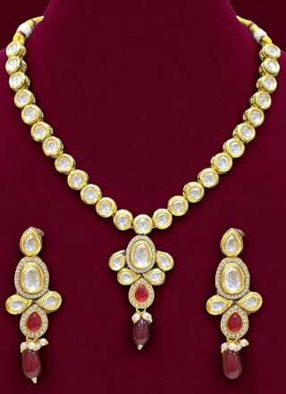 Cute Maroon Beads and Stone Work Necklace Set