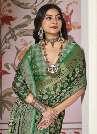 Especial Green Silk Contemporary Sari