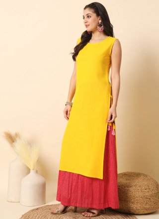 Exquisite Yellow Rayon Casual Kurti In Plain