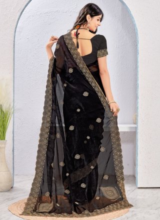Fandy Classic Saree with Embroidered and Zari Work