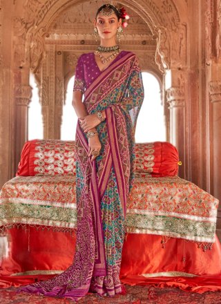 Georgette Classic Sari with Geometric Print Work