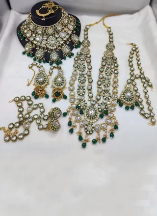 Green Beads and Stone Work Necklace Set