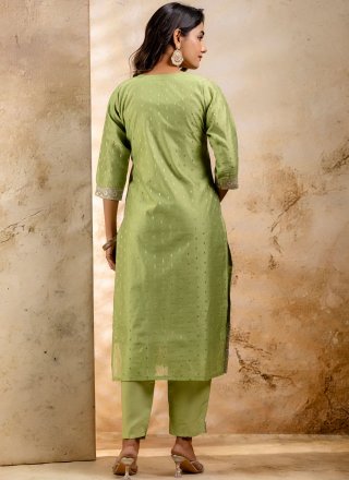 Green Chanderi Silk Pakistani Salwar Suit with Embroidered Work for Ceremonial