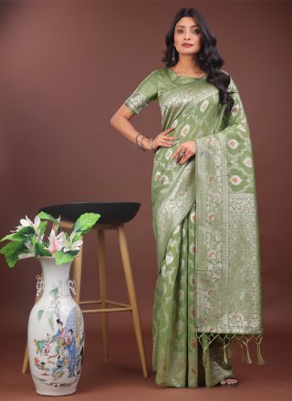 Green Cotton Classic Saree with Weaving Work